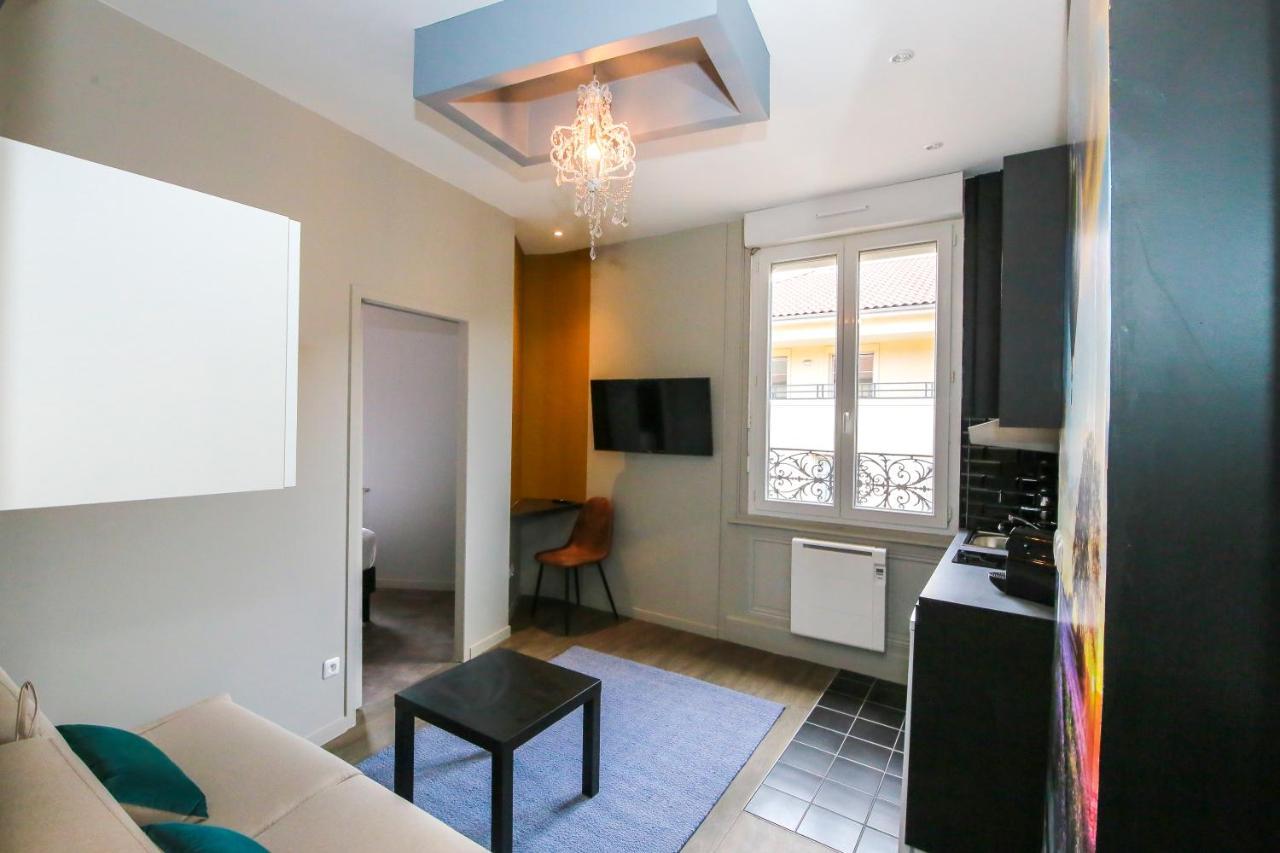 Le Vintage, T2 Hypercentre Chic Et Cosy, Wifi Par Sovalfi Appartement Saint-Etienne  Buitenkant foto